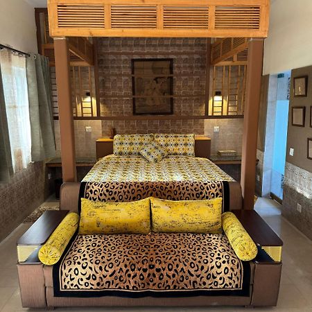 Greenlux Residency Rawalpindi Bagian luar foto