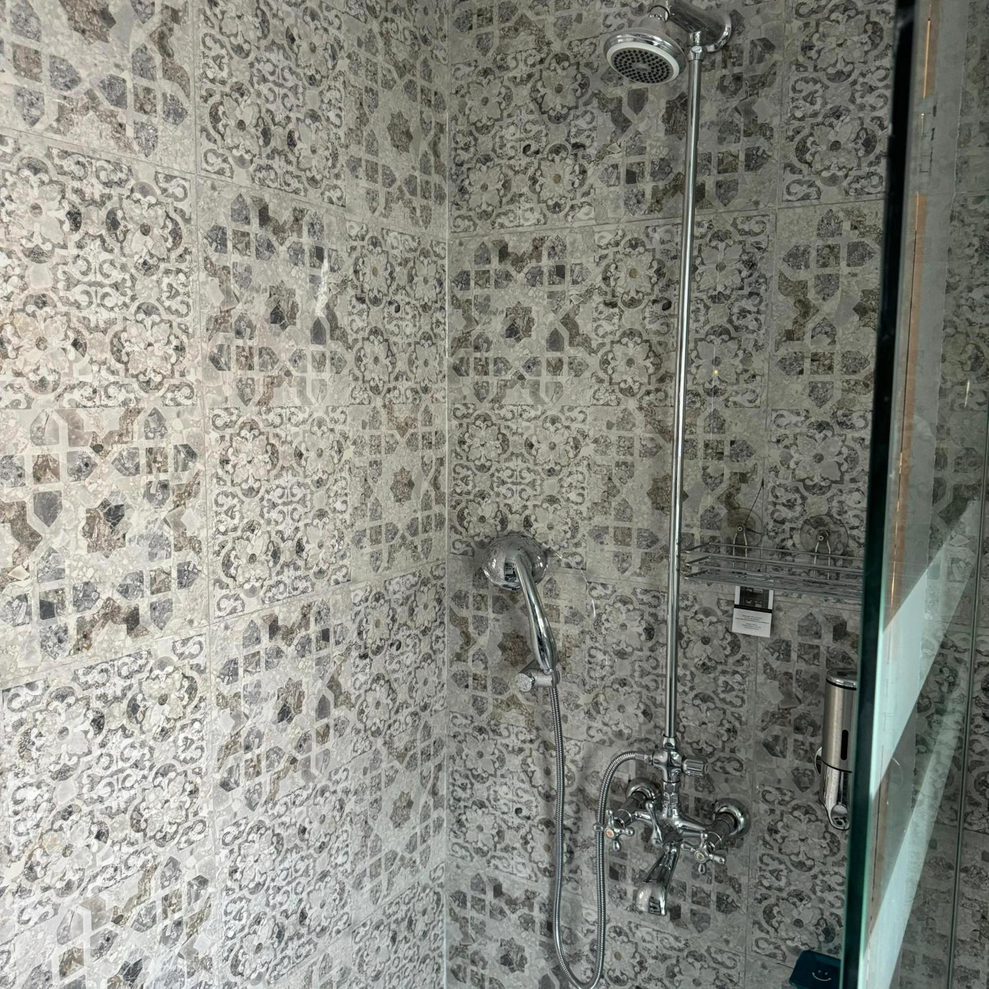 Greenlux Residency Rawalpindi Bagian luar foto